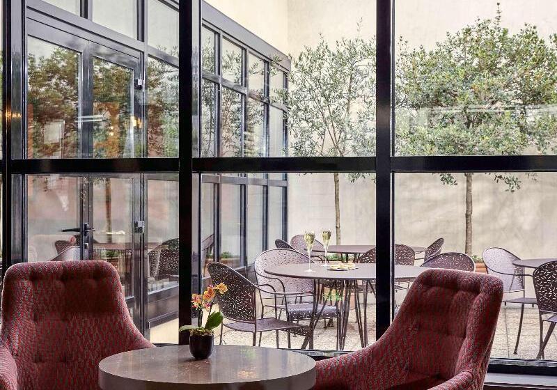 هتل Mercure Tour Eiffel Grenelle