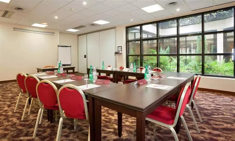 ホテル Mercure Tour Eiffel Grenelle