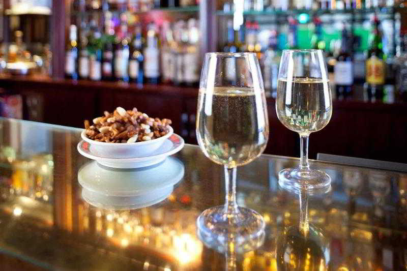 هتل Mercure Tour Eiffel Grenelle