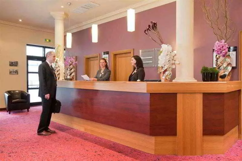 ホテル Mercure Tour Eiffel Grenelle