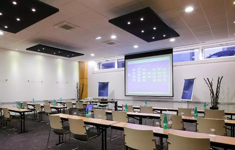 Novotel Paris 14 Porte D Orleans