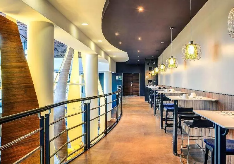 Novotel Paris 14 Porte D Orleans