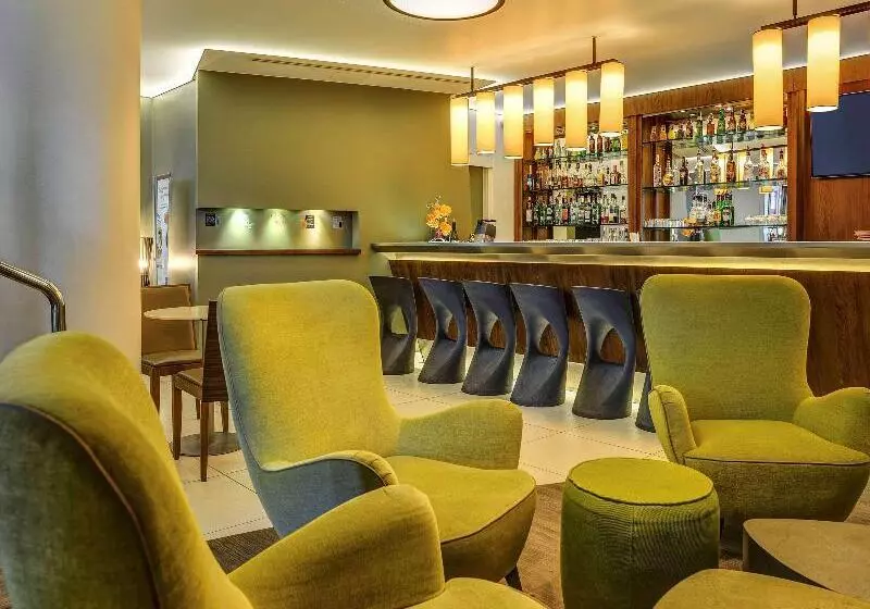 Novotel Paris 14 Porte D Orleans