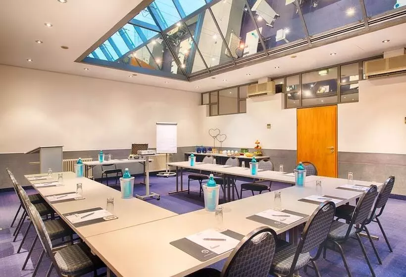 Achat Hotel Stuttgart Airport Messe