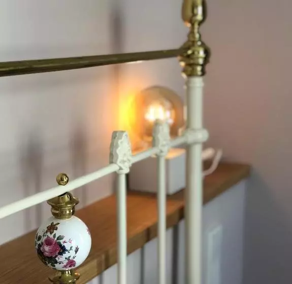 בית מלון כפרי Alexander