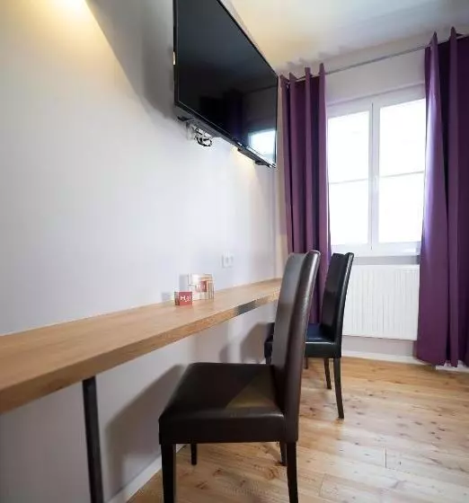 בית מלון כפרי Alexander