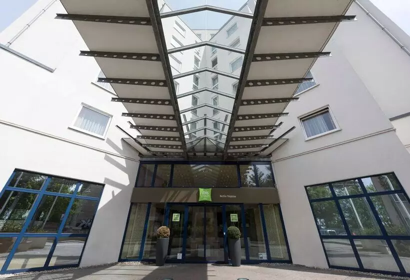 هتل Ibis Styles Berlin Treptow