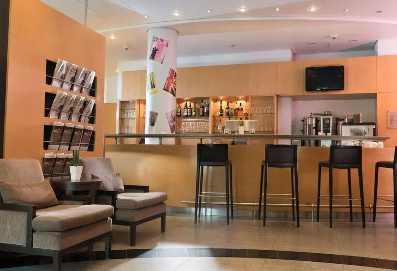 هتل Ibis Styles Berlin Treptow