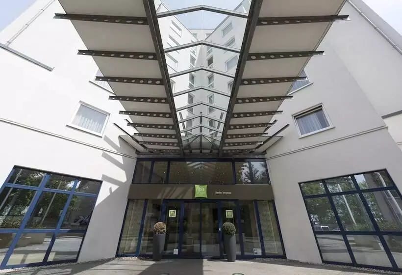 هتل Ibis Styles Berlin Treptow