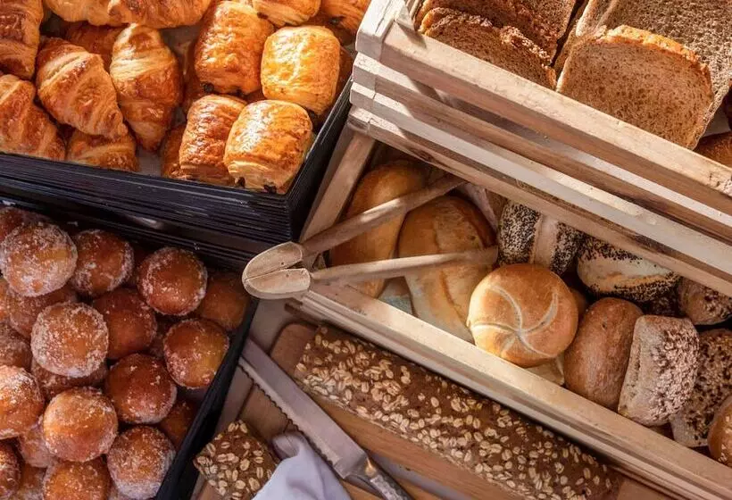 هتل Ibis Styles Berlin Treptow