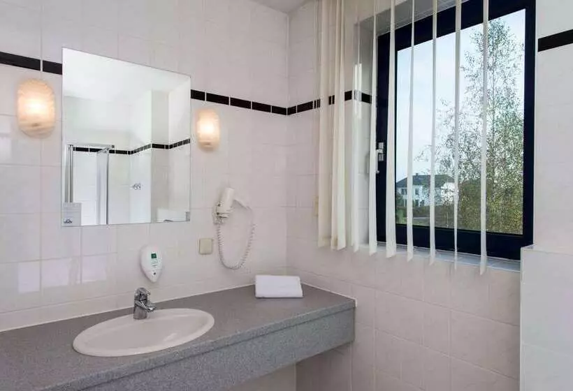 Отель Days Inn By Wyndham Leipzig Messe