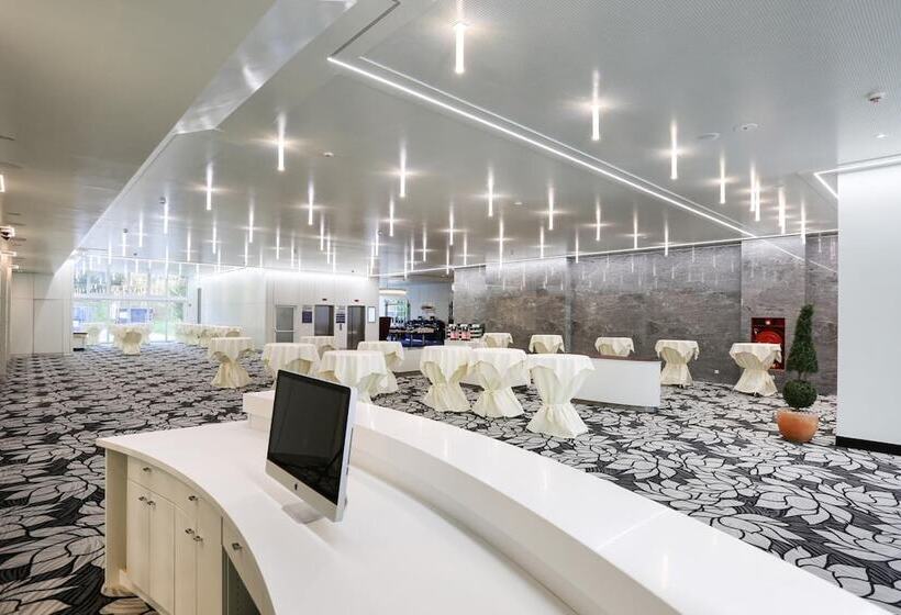 בית מלון כפרי Parklon