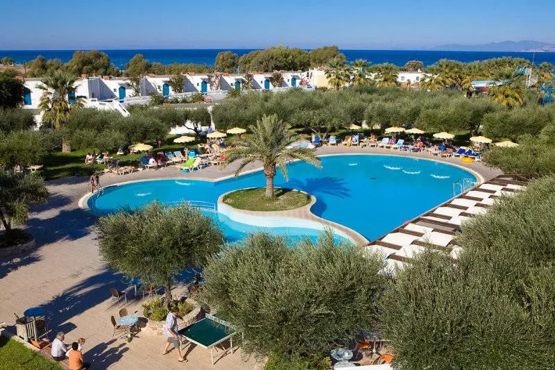 Alex Beach Hotel   Bungalows