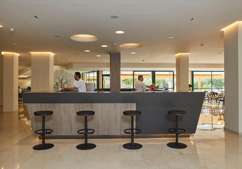 Alex Beach Hotel Bungalows