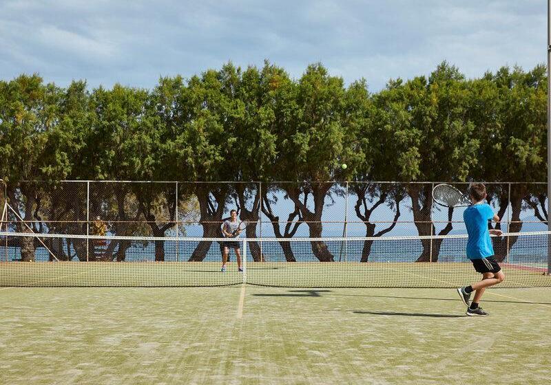 Alex Beach Hotel Bungalows