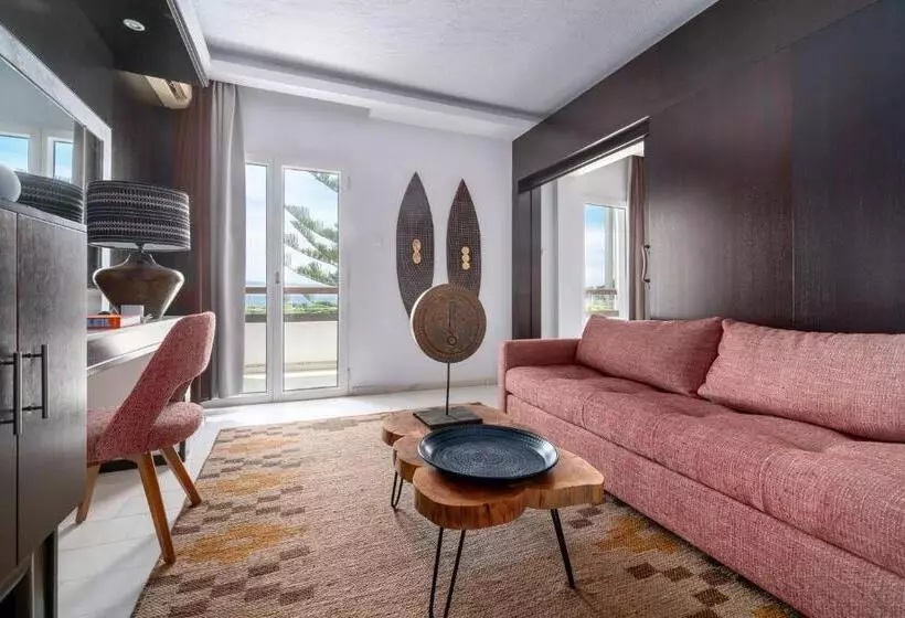 Отель Arco Beach