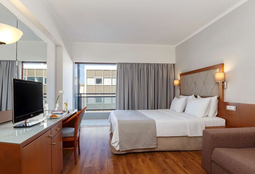 Best Western Plus Hotel Plaza