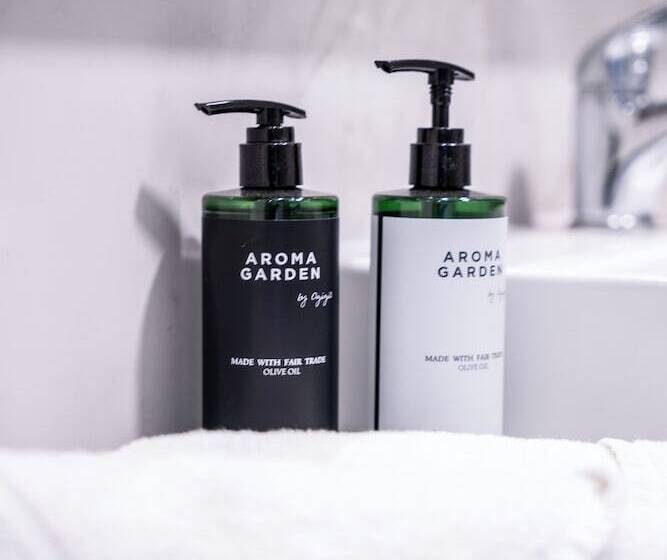 فندق Island City