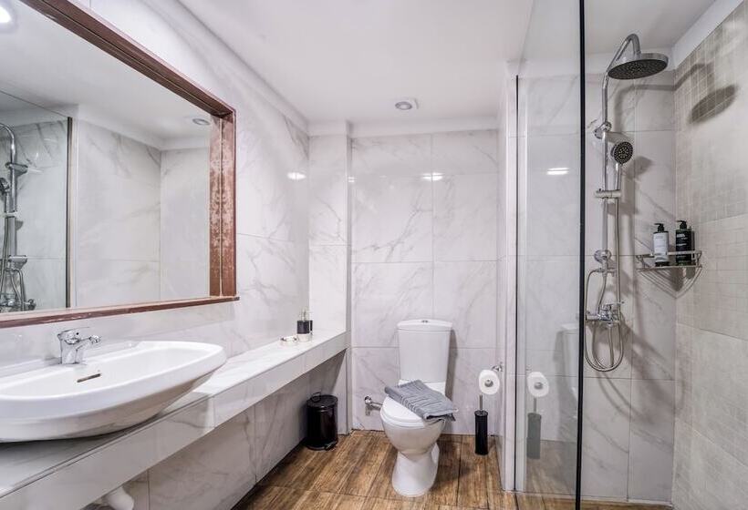 فندق Island City