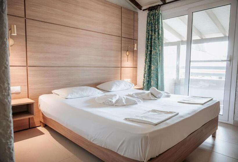 בית מלון כפרי Grand Platon