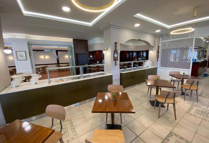 בית מלון כפרי Grand Platon