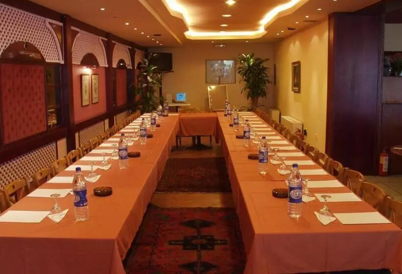 فندق Grand Platon