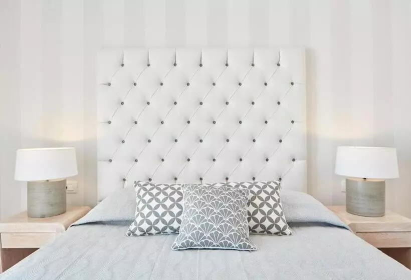 فندق Santorini Palace