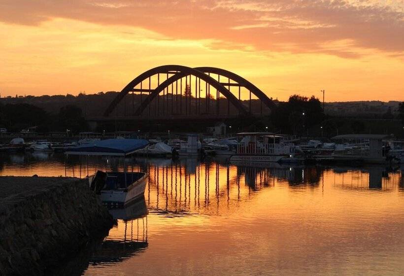 בית מלון כפרי Royal Guest House