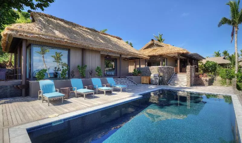 Hotelli Vomo Island Resort