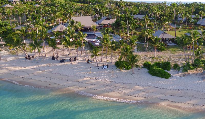 Szálloda Vomo Island Resort