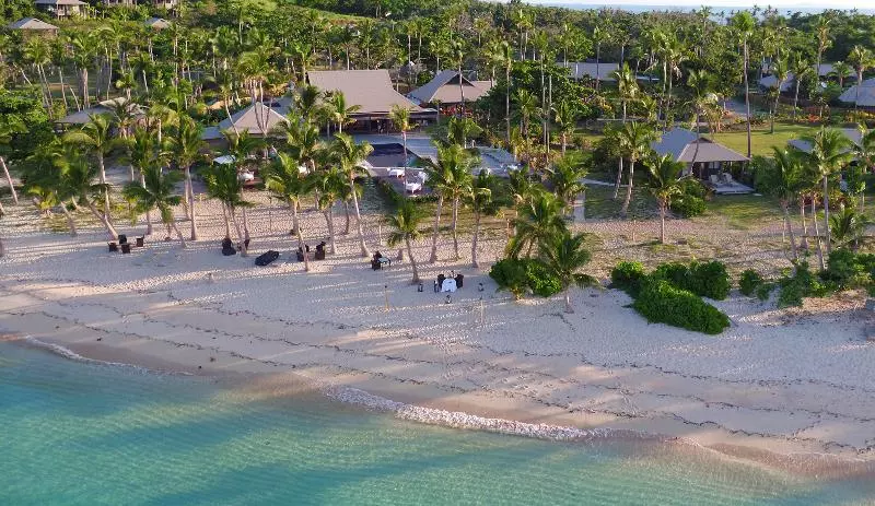 Hotelli Vomo Island Resort