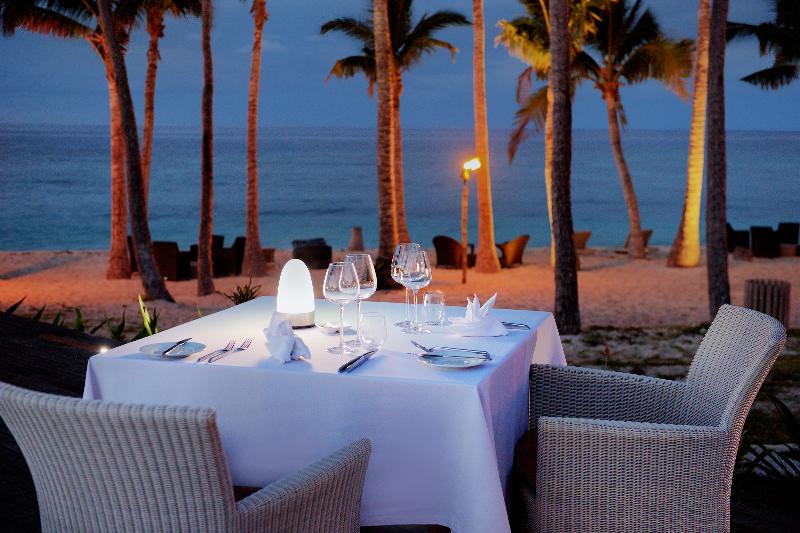 Szálloda Vomo Island Resort