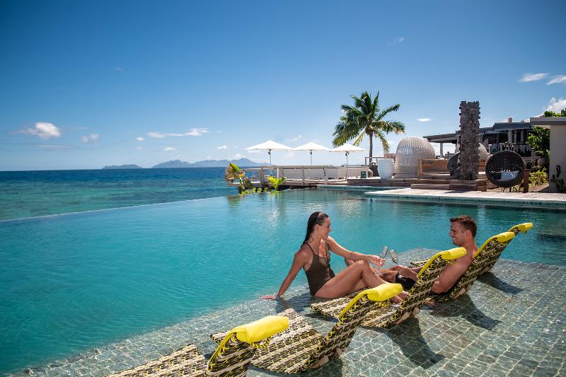 Szálloda Vomo Island Resort