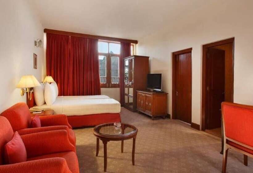 Clarkes Hotel, A Grand Heritage Hotel Since 1898