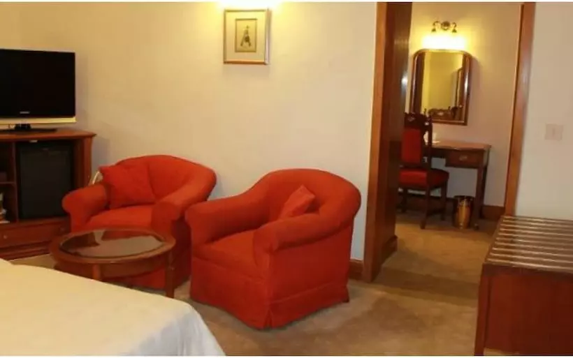 Clarkes Hotel, A Grand Heritage Hotel Since 1898