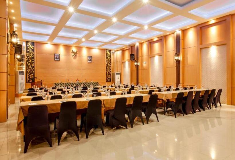 Inna Tretes Hotel & Resort