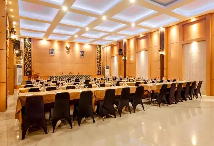 Inna Tretes Hotel & Resort