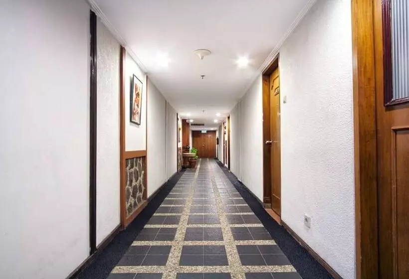 Отель Sahid Surabaya