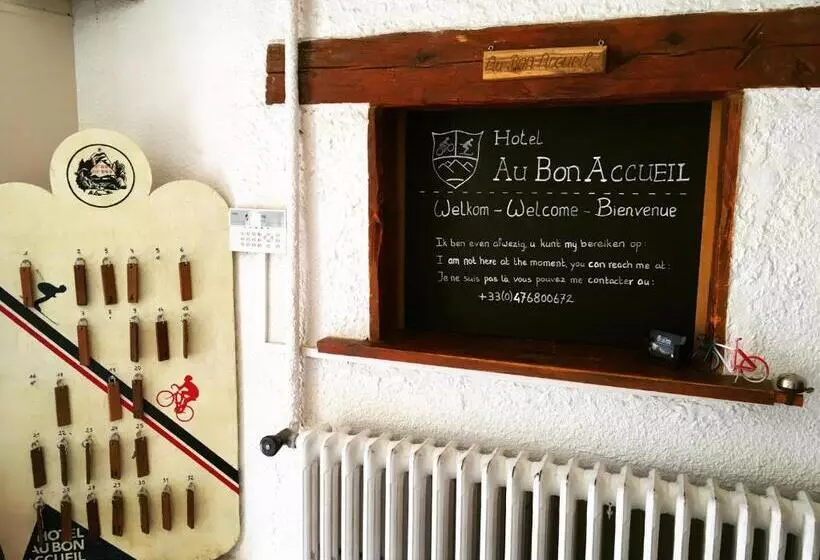 ホテル Au Bon Accueil