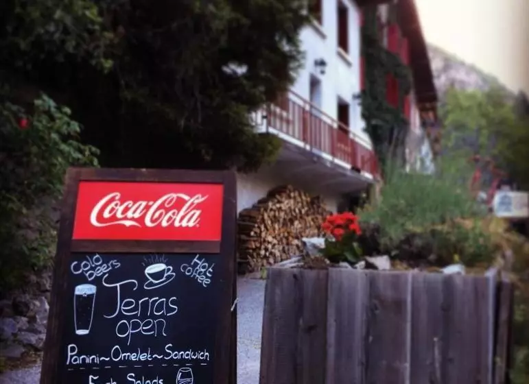 ホテル Au Bon Accueil