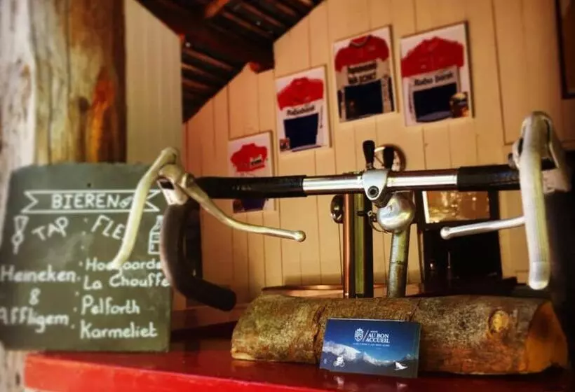 ホテル Au Bon Accueil