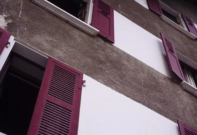 ホテル Au Bon Accueil