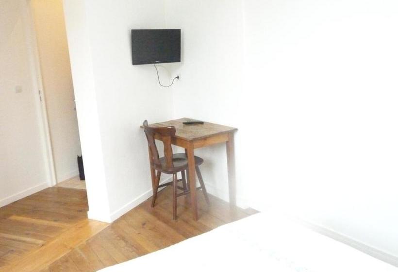 Отель Hôtel De La Gare