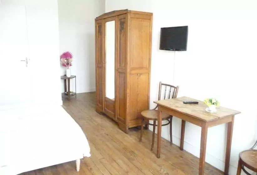 ホテル Hôtel De La Gare