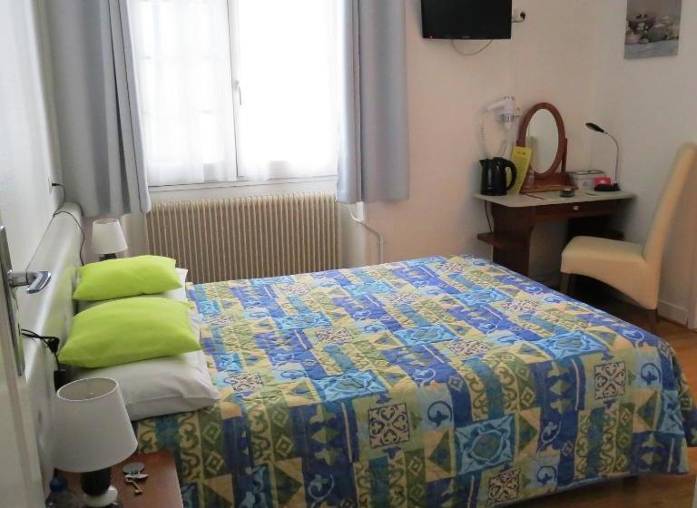 Отель Au Petit Béarn