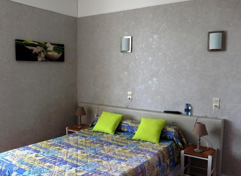 Отель Au Petit Béarn