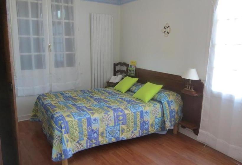 Отель Au Petit Béarn