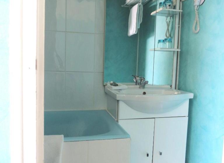 Отель Au Petit Béarn