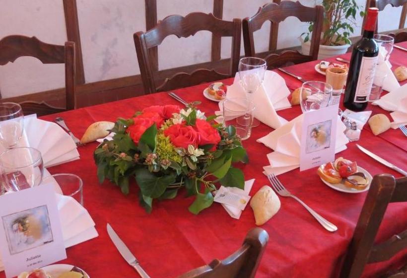 Отель Au Petit Béarn