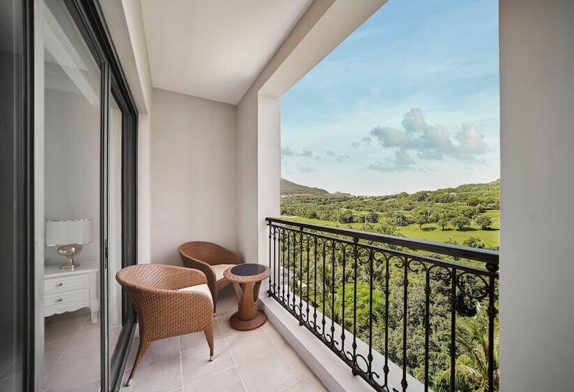 هتل Nha Trang Marriott Resort & Spa, Hon Tre Island